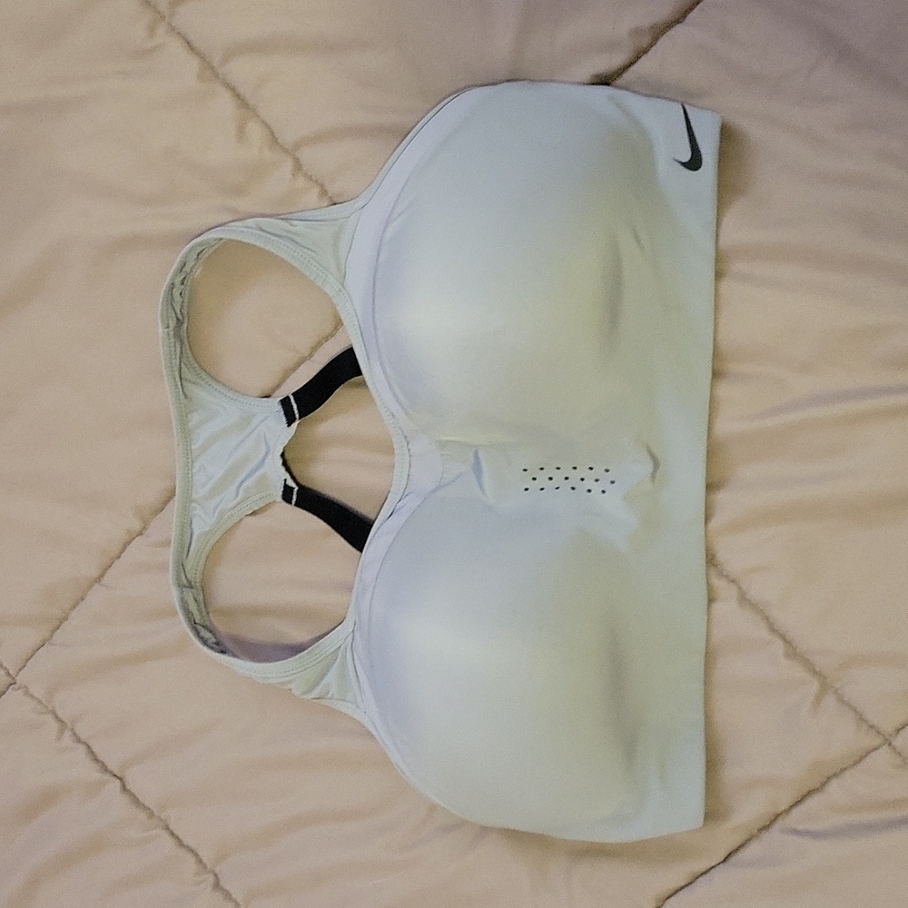 NIKE heavy duty sports bra